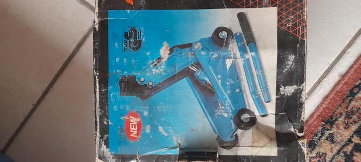Verkoop mijn verrijdbare garagecrick hydraulisch . ( 2 ton ), Auto diversen, Krikken, Zo goed als nieuw, Garagekrik, Hydraulisch
