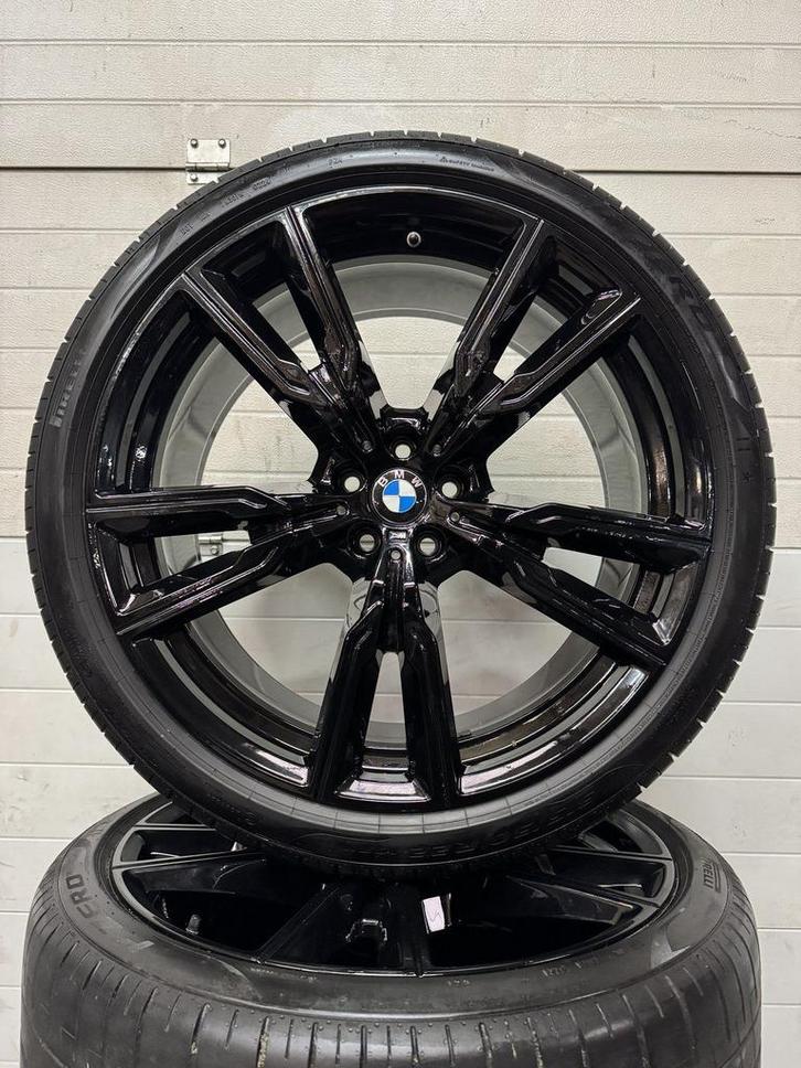 NIEUW 22’’ BMW X5 X6 G05 G06 VELGEN ZOMERBANDEN ORIG SET TPM, Auto-onderdelen, Banden en Velgen, Banden en Velgen, Zomerbanden
