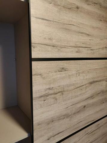 Sirmione luxe kleerkast en commode/bijzetkast slaapkamer beschikbaar voor biedingen