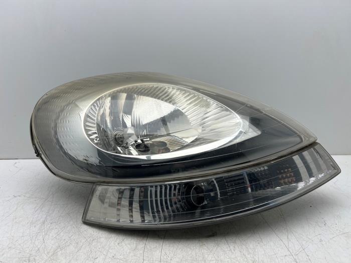 Koplamp rechts van een Nissan Primastar, Auto-onderdelen, Verlichting, Nissan, Gebruikt, 3 maanden garantie, Ophalen of Verzenden