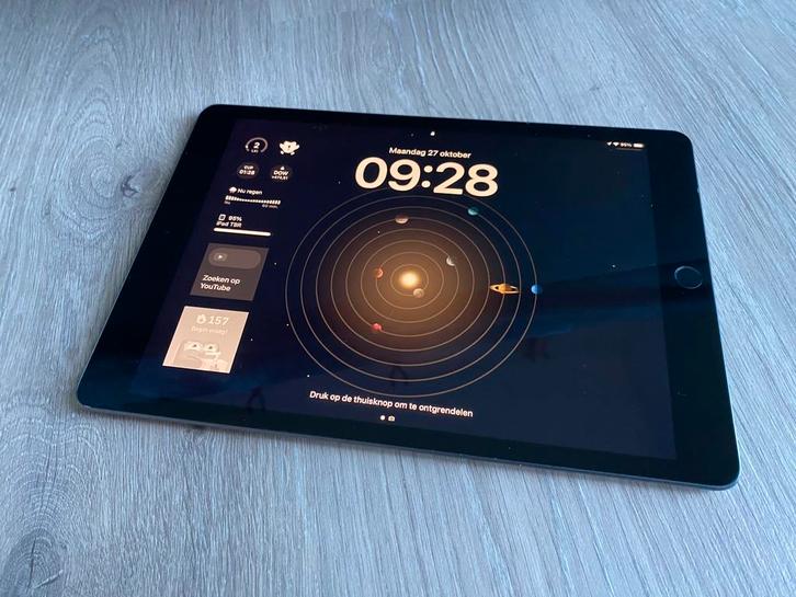 iPad 2019 32GB met hoes, Computers en Software, Apple iPads, Gebruikt, Apple iPad, Wi-Fi, 10 inch, 32 GB, Grijs, Ophalen of Verzenden