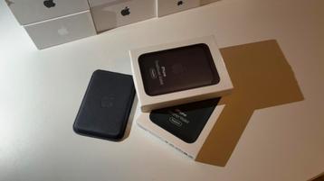 Apple Magsafe Wallet Finewoven + leather beschikbaar voor biedingen