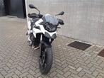 BMW F 800 GS (2025) - slechts 2500 km, Motoren, Motoren | BMW, Handvatverwarming, Motorrijbewijs A, Bedrijf, Meer dan 35 kW