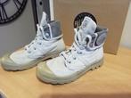 Palladiums, Ophalen, Beige
