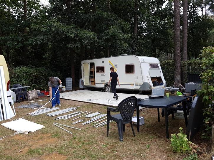 caravan, Caravans en Kamperen, Caravans, Particulier, tot en met 5, 750 - 1000 kg, Standaardzit, Ophalen