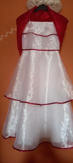 Jolie robe blanche 7 -8 ans, parfait pour communion ou fête, Enfants & Bébés, Vêtements enfant | Autre, Comme neuf, Enlèvement