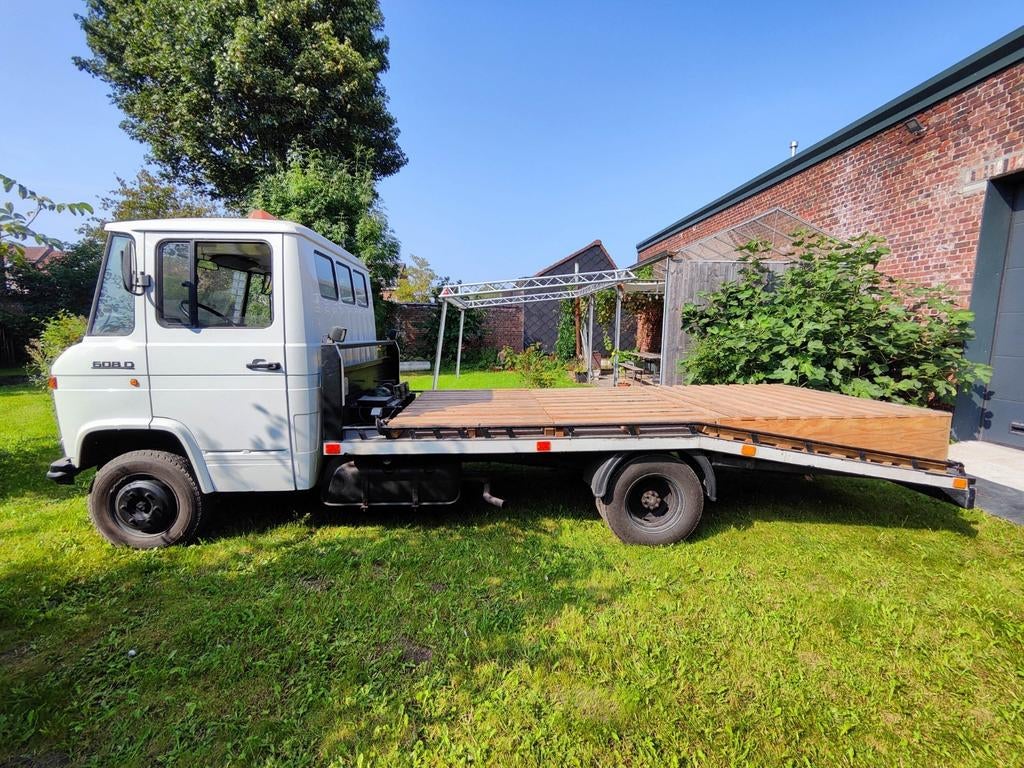 Mercedes 608 d takelwagen, Autos, Camions, Particulier, Mercedes-Benz, Diesel, Enlèvement