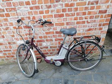 E bike damesfiets bolt nog zeer goed geen lader beschikbaar voor biedingen