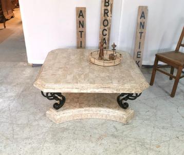 Grande table basse en marbre avec bronze 107 x 107 H 48