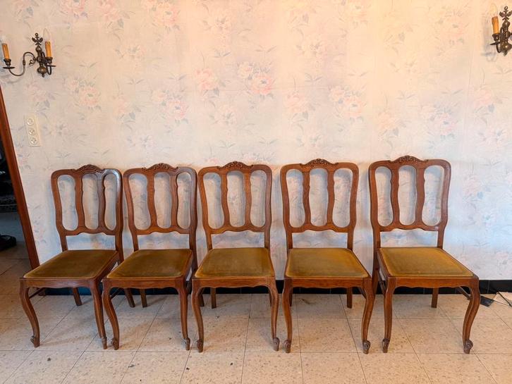 5 chaises anciennes en bois sculpté – style Louis XV, Antiek en Kunst, Antiek | Meubels | Stoelen en Sofa's, Ophalen