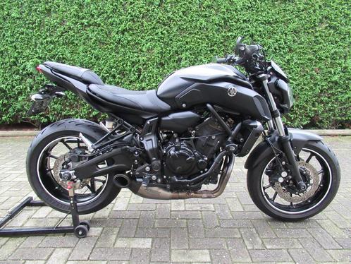 Yamaha MT-07 MT07 35KW nieuwstaat FULL option Akrapovic gara, Motos, Motos | Yamaha, Entreprise, Naked bike, 2 cylindres