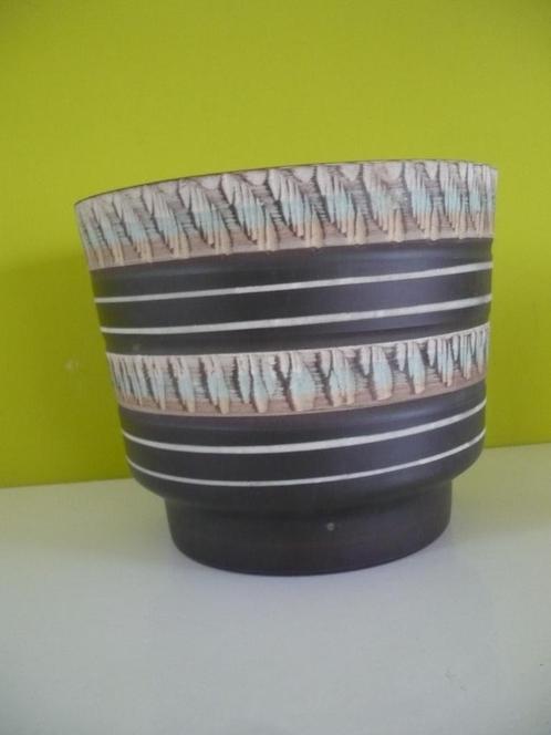 Knappe vintage sgraffito bloempot / cache-pot Akru keramik, Tuin en Terras, Bloempotten, Gebruikt, Aardewerk, Binnen, Balkon, Minder dan 40 cm
