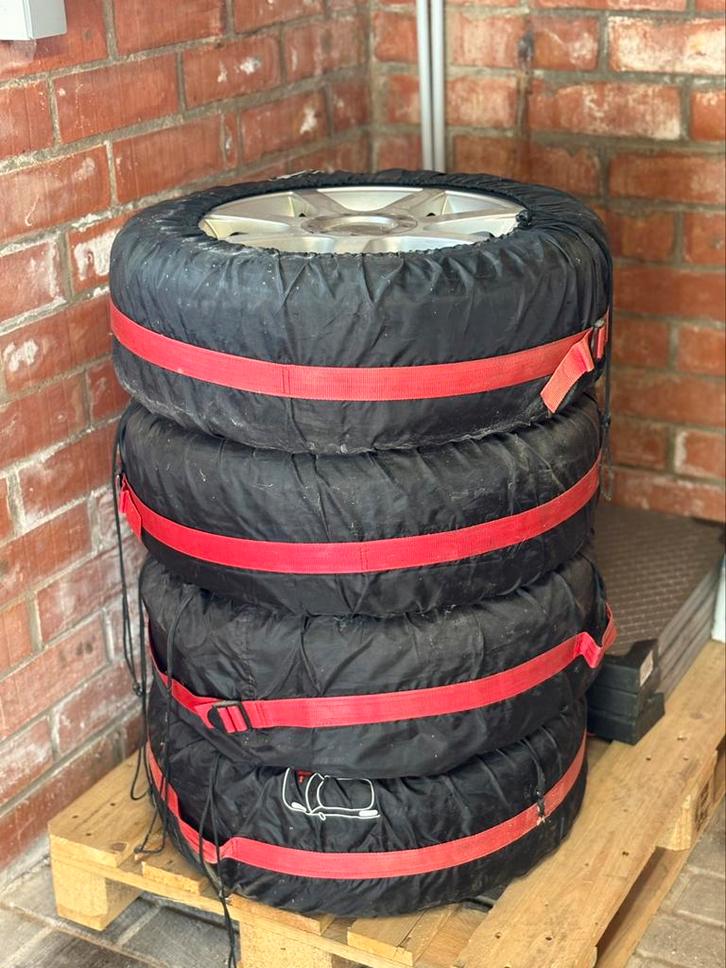 Uniroyal winterbanden 205/55 R 16 H, Auto diversen, Autosport-onderdelen, Gebruikt, Ophalen