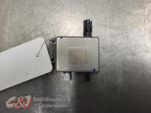 GPS Antenne van een Mercedes Vito, Auto-onderdelen, Elektronica en Kabels, Mercedes-Benz, Gebruikt, 3 maanden garantie, Ophalen of Verzenden