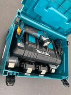 Te koop Makita Duolader met 4x accu & ledlamp 18V, Doe-het-zelf en Bouw, Gereedschap | Machine-onderdelen en Toebehoren, Ophalen