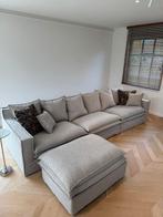 Taupe bouclé 4 zit zetel met bijpassende poef, Huis en Inrichting, Zetels | Zetels, Ophalen, 100 tot 125 cm, 300 cm of meer, Zo goed als nieuw