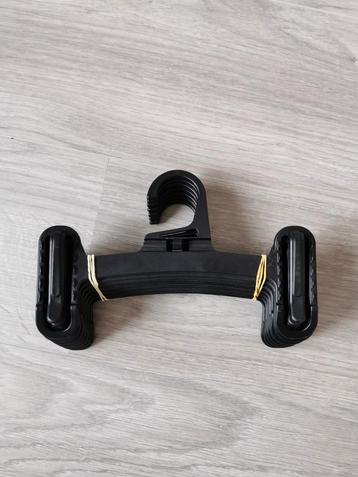 7x kledinghangers baby beschikbaar voor biedingen