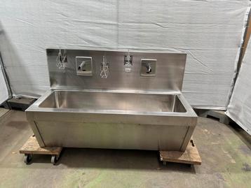 Wasbak industriël beschikbaar voor biedingen
