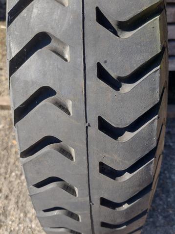 Industrieband Pirelli 7-9 beschikbaar voor biedingen