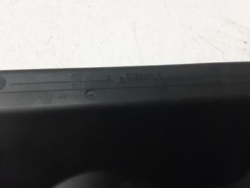SIERLIJSTEN VOORRUIT Volkswagen Beetle (16AE) (5C1819404B) beschikbaar voor biedingen