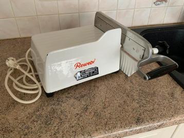 Professionele kaassnijder / Kaaskapper verwarmd REWEBO beschikbaar voor biedingen