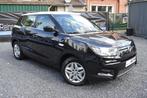 SsangYong Tivoli 1.6i, 2016, 28.000km, Airco, Navi + 12m Gar, Auto's, SsangYong, Zwart, Zwart, Onderhoudsboekje, Parkeersensor