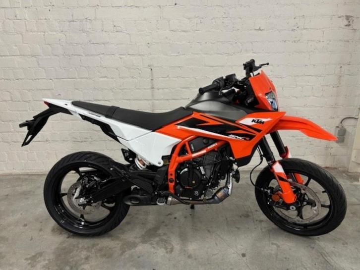 KTM 125 SMC-R, Motoren, Motoren | KTM, Bedrijf, SuperMoto, 11 kW of minder, 1 cilinder, Minimaal motorrijbewijs A1, Ophalen