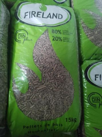 Pellets Fireland naald- en loofhout beschikbaar voor biedingen