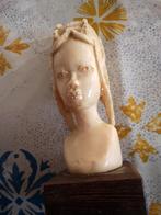 Buste Afrikaans beeldje op houten sokkel, Antiek en Kunst, Ophalen