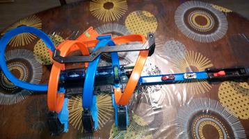 Racebaan Hot Wheels kurkentrekker  beschikbaar voor biedingen