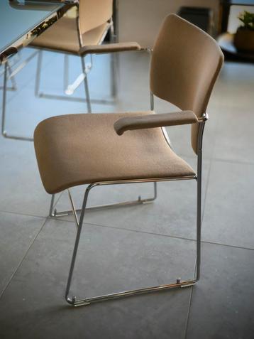 6 David Rowland 40/4 stoffen stoelen beschikbaar voor biedingen