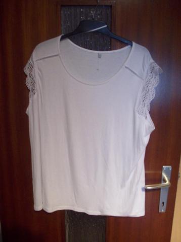 Blouse beschikbaar voor biedingen