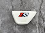 Original Honda monkey z50j1 witte zijkap, Motoren, Verzenden, Gebruikt