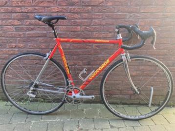3x retro koersfietsen beschikbaar voor biedingen