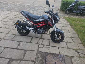 Benelli tnt 125 kijk foto beschikbaar voor biedingen