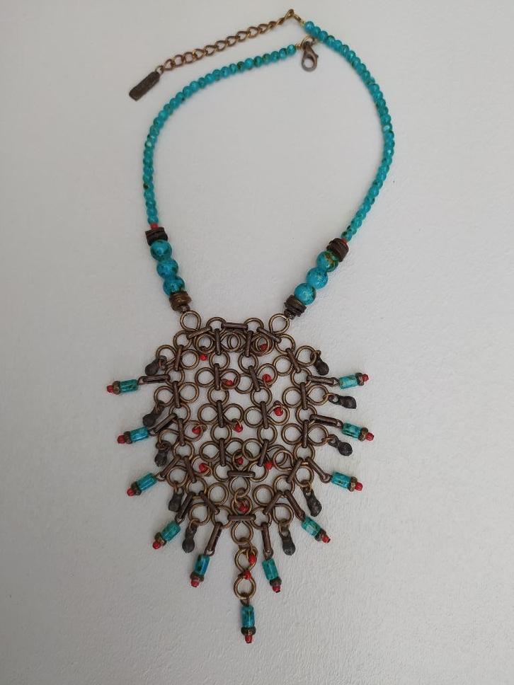 Metalen halsketting en turquoise kralen, Handtassen en Accessoires, Kettingen, Zo goed als nieuw, Blauw, Verstelbaar, Ophalen