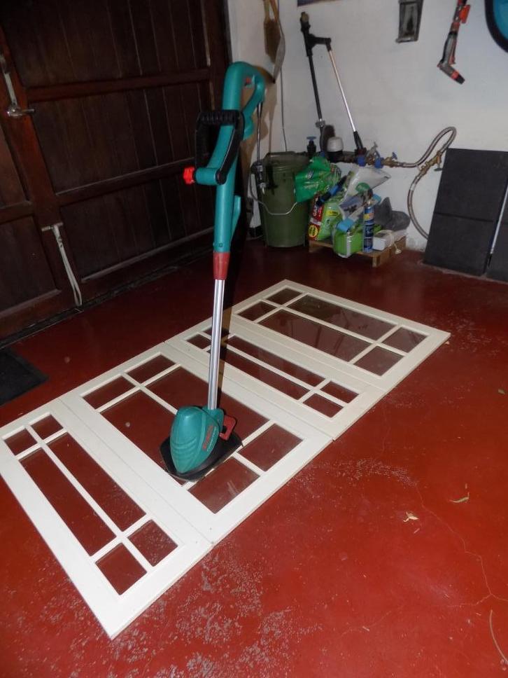 Graskantentrimmers Bosch, Tuin en Terras, Grastrimmers, Gebruikt, Elektrisch, 10 tot 30 cm, Ophalen