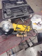 Zaag machine met twee zaag bladen een rechts en een links, Doe-het-zelf en Bouw, Gereedschap | Zaagmachines, Ophalen