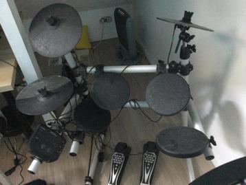 Instrumenten drumstel medeli, Muziek en Instrumenten, Instrumenten | Toebehoren, Ophalen, Gebruikt, Drums of Percussie
