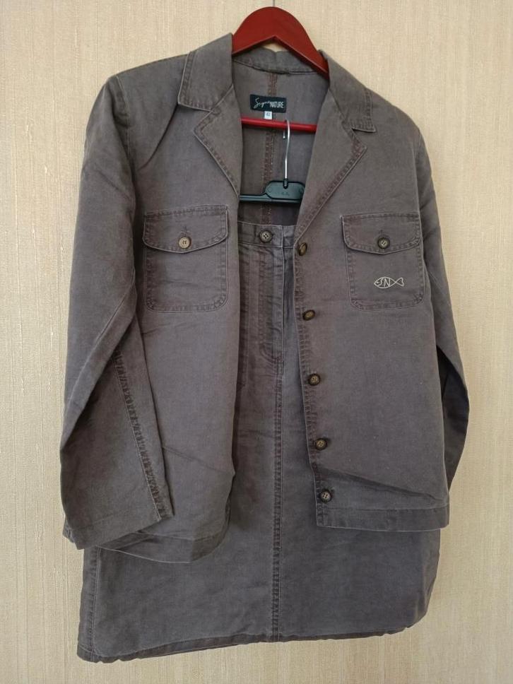 Tailleur - Veste et jupe en jean brun - Signé Nature - T42, Vêtements | Femmes, Vestes & Costumes, Porté, Costume ou Complet, Taille 42/44 (L)