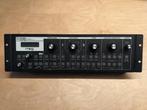 Moog Slim Phatty w rack ears, Muziek en Instrumenten, Synthesizers, Overige merken, Zo goed als nieuw, Met midi-aansluiting, Overige aantallen
