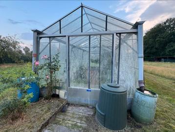 Glas Serre beschikbaar voor biedingen