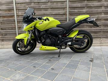 honda cb600 hornet **special edition ** akrapovic **25000km*, Motoren, Motoren | Honda, 4 cilinders, Bedrijf, Meer dan 35 kW, 599 cc