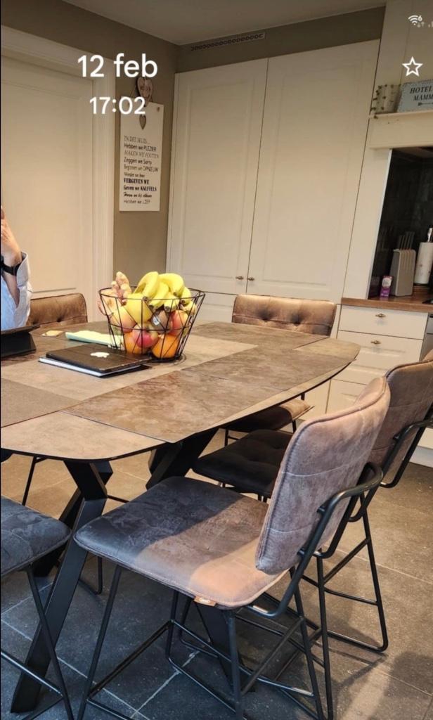 Bartafel voor 6 personen ., Huis en Inrichting, Tafels | Eettafels, Zo goed als nieuw, Vijf personen of meer, Ovaal, Ophalen