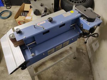 HBM grote bandschuurmachine, met een set schuurbanden, Doe-het-zelf en Bouw, Gereedschap | Schuurmachines, Ophalen, Gebruikt, 600 tot 1200 watt