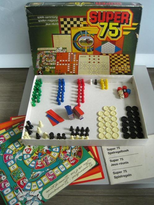 Boîte de jeu de société 75 options de jeu dans 1 boîte, Hobby & Loisirs créatifs, Jeux de société | Jeux de plateau, Utilisé, 1 ou 2 joueurs
