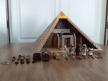 PLaymobil grote Egyptische piramide beschikbaar voor biedingen