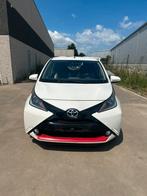 Toyota aygo benzine x, Auto's, Toyota, Voorwielaandrijving, 4 zetels, Stof, Bedrijf