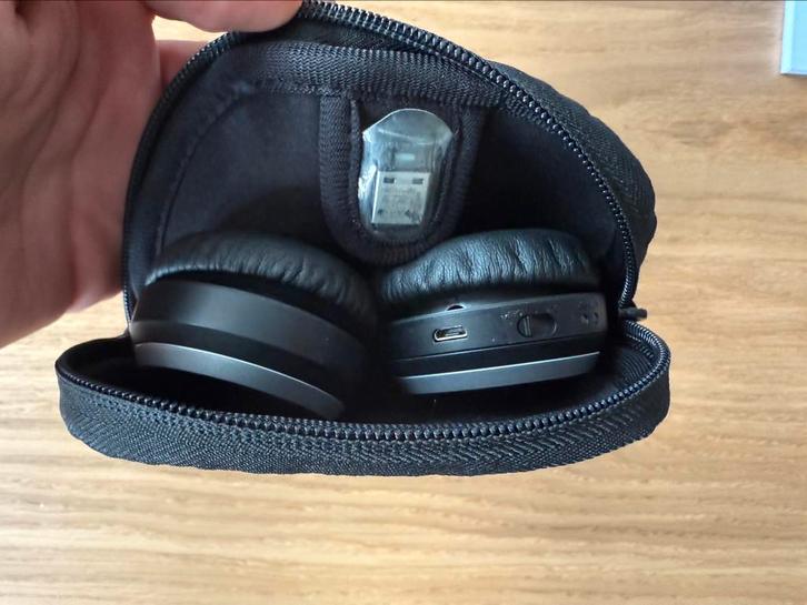 Jabra headset met microfoon, Computers en Software, Headsets, Zo goed als nieuw, On-ear, Draadloos, Inklapbare microfoon, Mute-functie