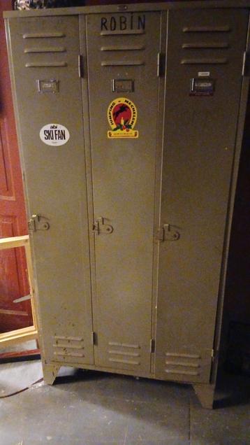 Vintage metalen locker kast 1987 - industrial/ retro stijl beschikbaar voor biedingen
